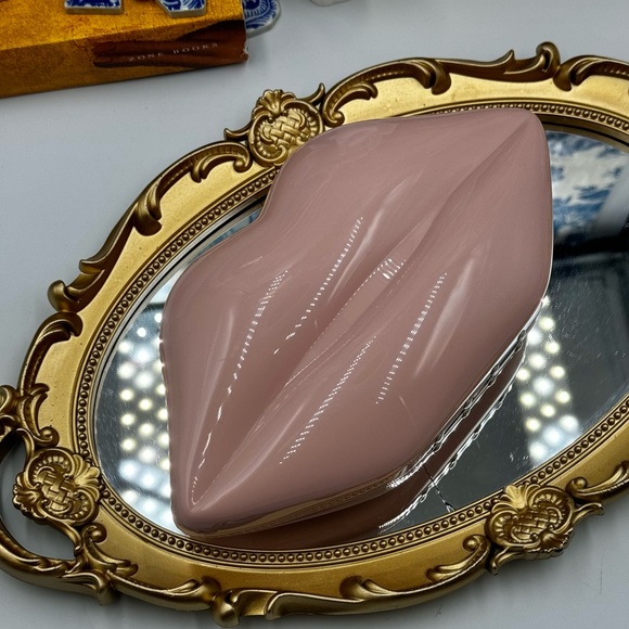 🆕 LULU GUINNESS 🧿 NWOT Iconic Lips Perspex Clutch - Blush Pink - Picture 11 of 16